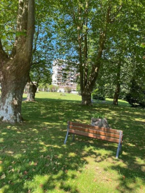 Superbe T3 lumineux sur parc arboré avec piscine